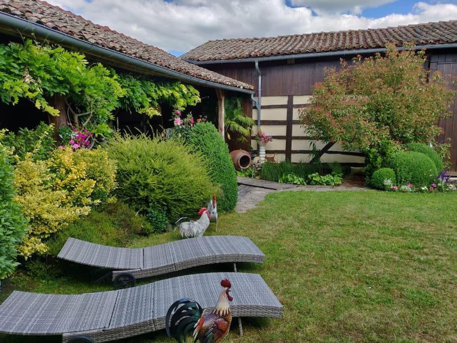 Maison De Campagne Avec Cheminee Et Exterieur La Neuville-aux-Bois Bagian luar foto