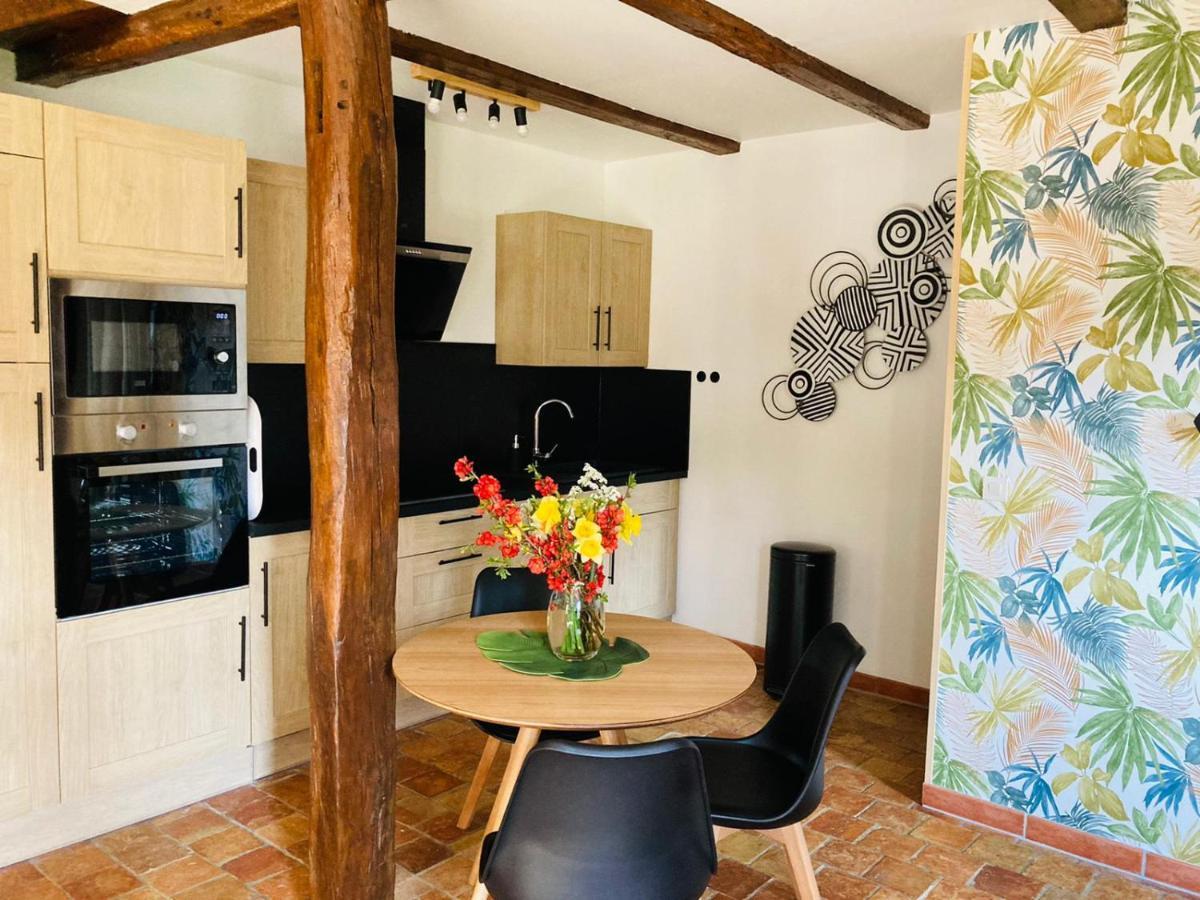 Maison De Campagne Avec Cheminee Et Exterieur La Neuville-aux-Bois Bagian luar foto