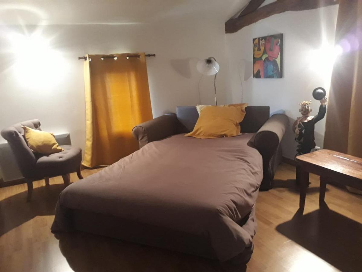 Maison De Campagne Avec Cheminee Et Exterieur La Neuville-aux-Bois Bagian luar foto